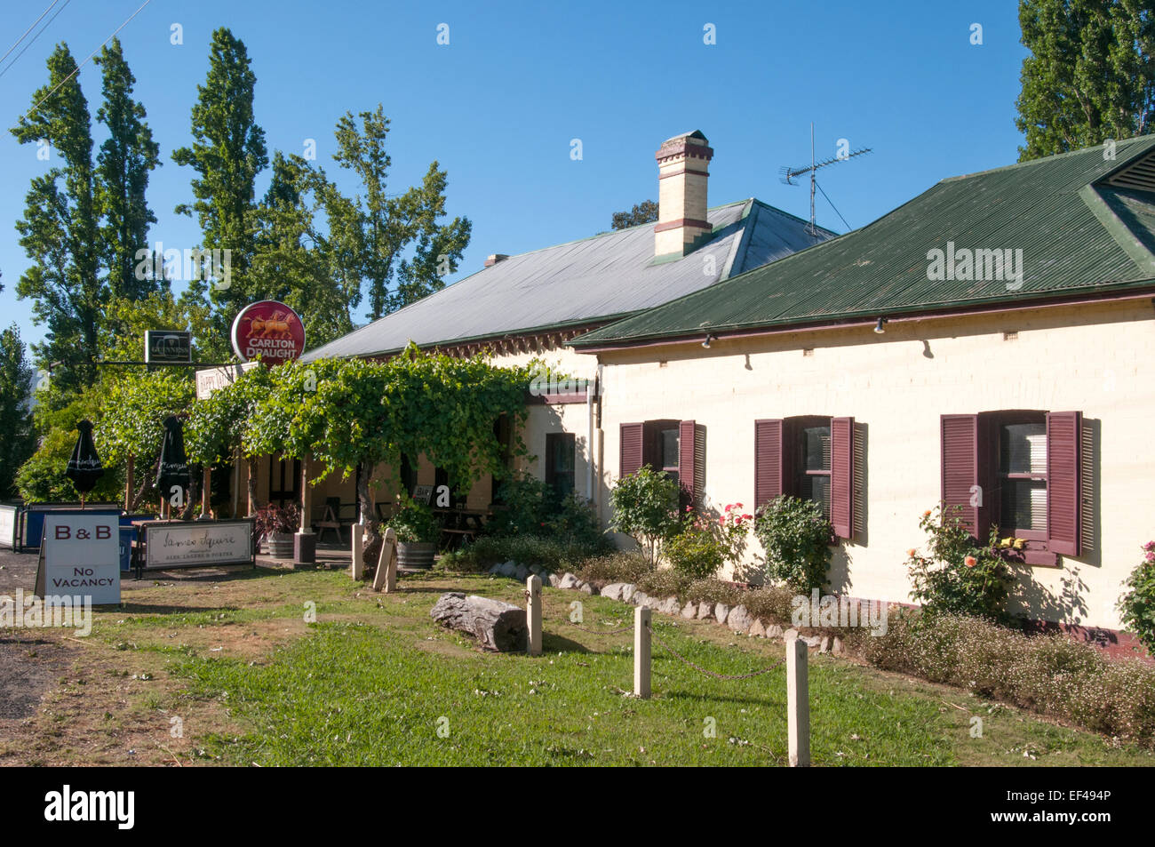 1860s roadside inn outside Myrtleford, Ovens Valley, Victoria Stock Photo