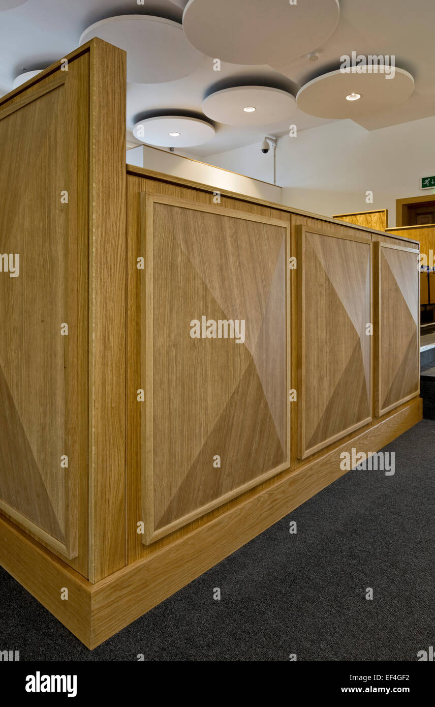 New Hall - Winchester College, Hampshire, United Kingdom. Architect: Barnsley Hewett and Mallinson, 2014. Modern wood panelling Stock Photo