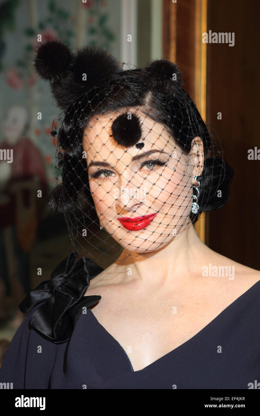 Dita von teese hi-res stock photography and images - Alamy