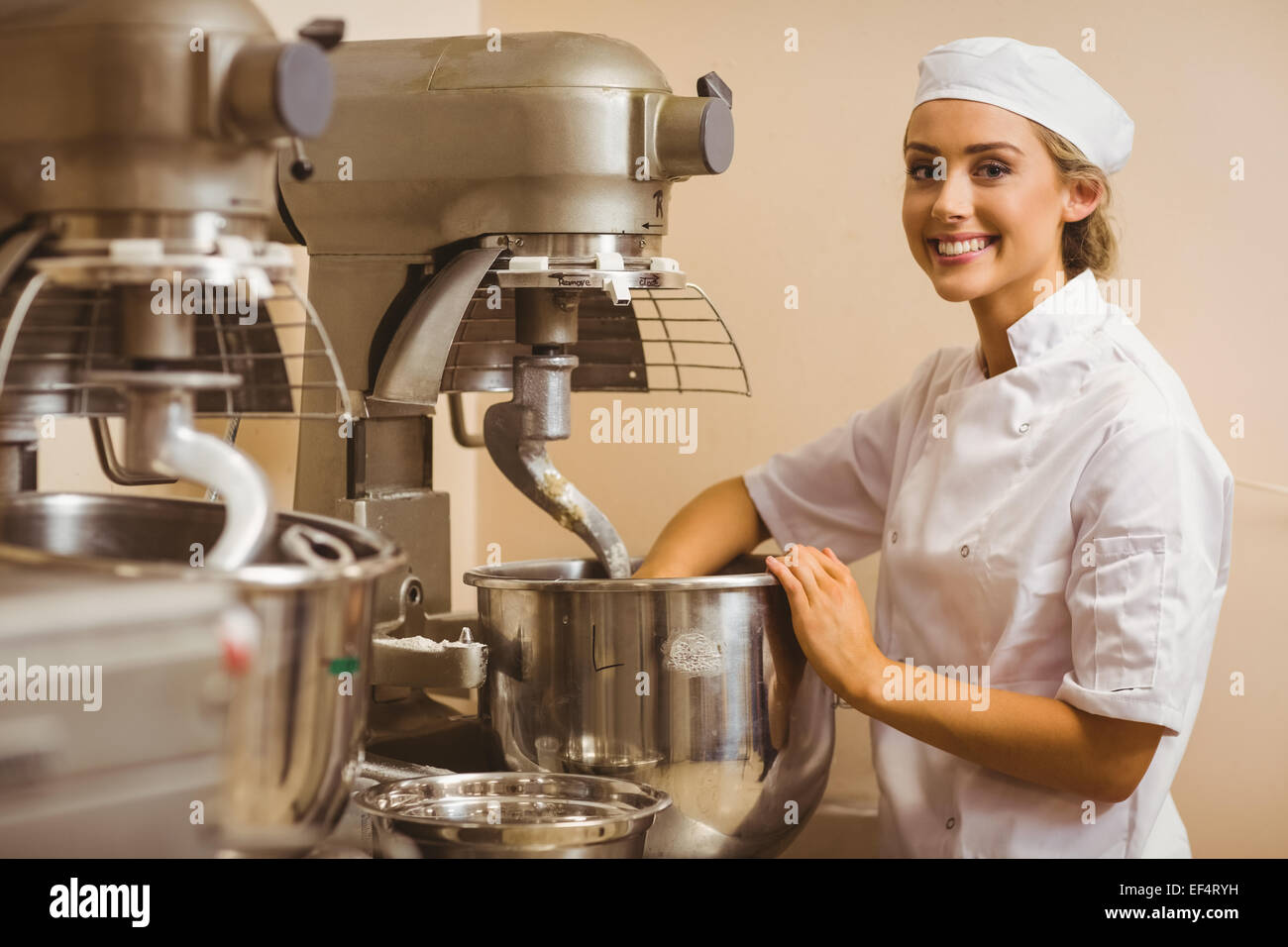 Chef using dough mixer hi-res stock photography and images - Alamy