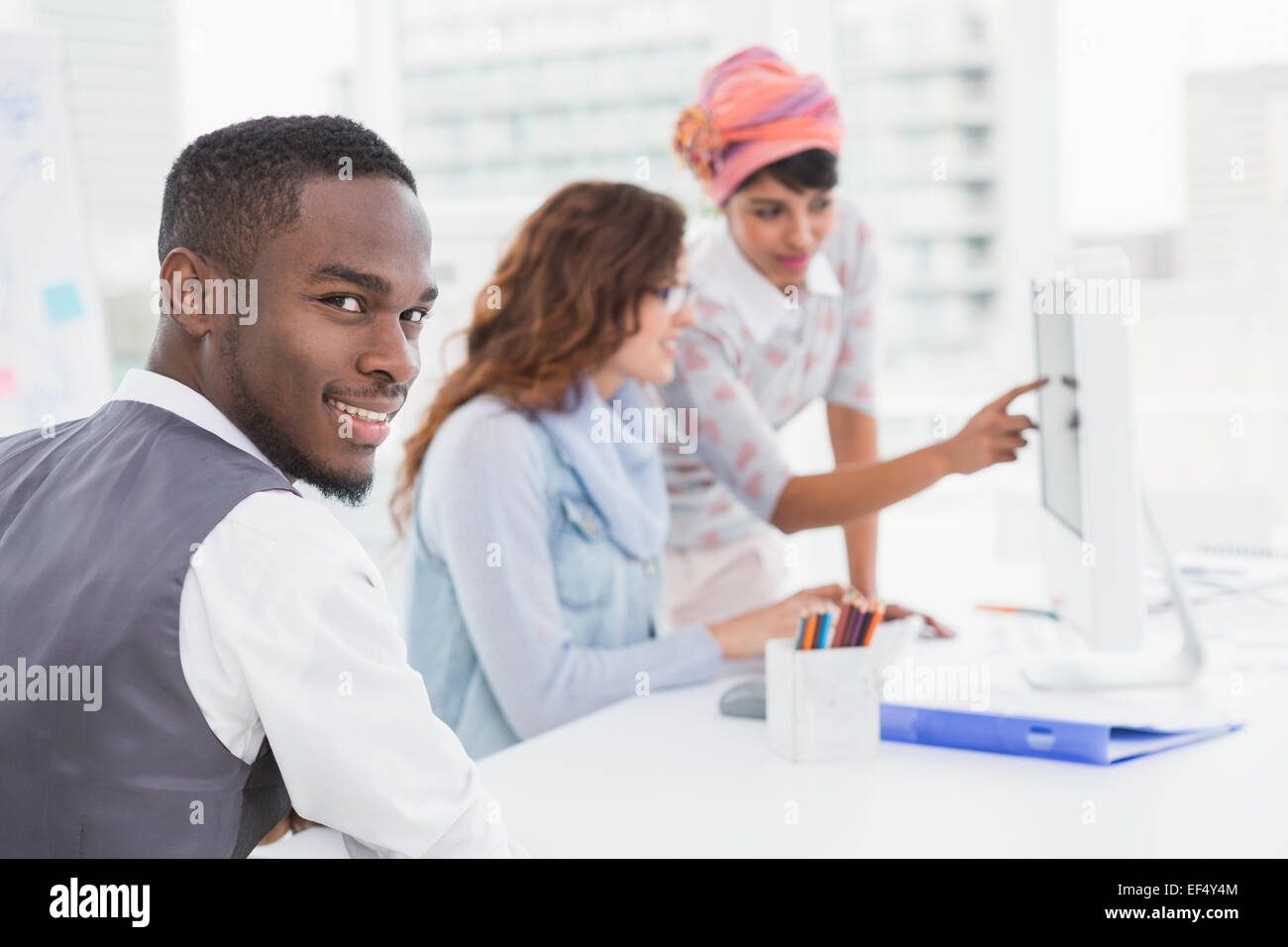 Black man woman speaking using hi-res stock photography and images - Alamy