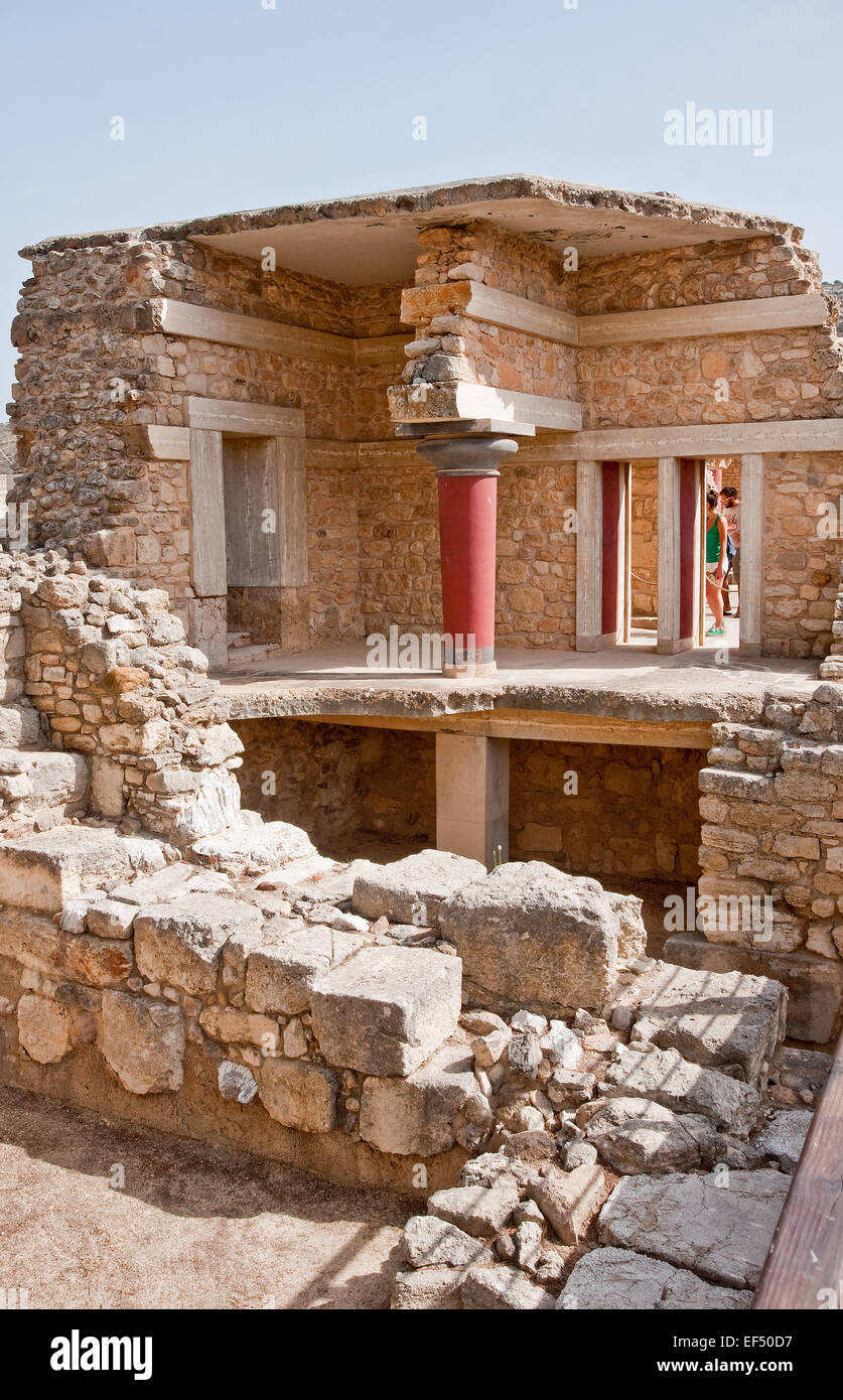 Palace of Knossos archaeological ruins
