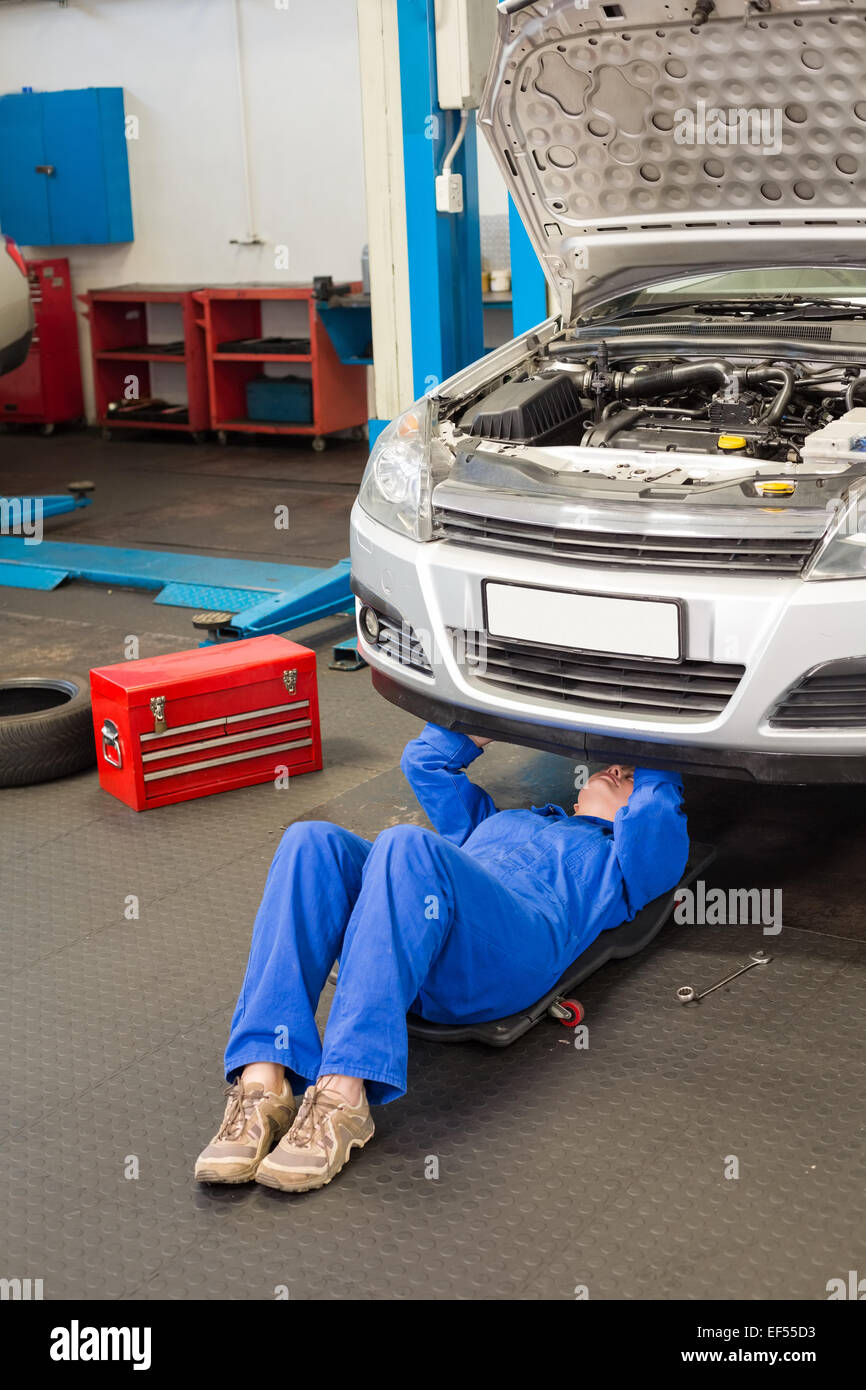 Mechanic under car hires stock photography and images Alamy