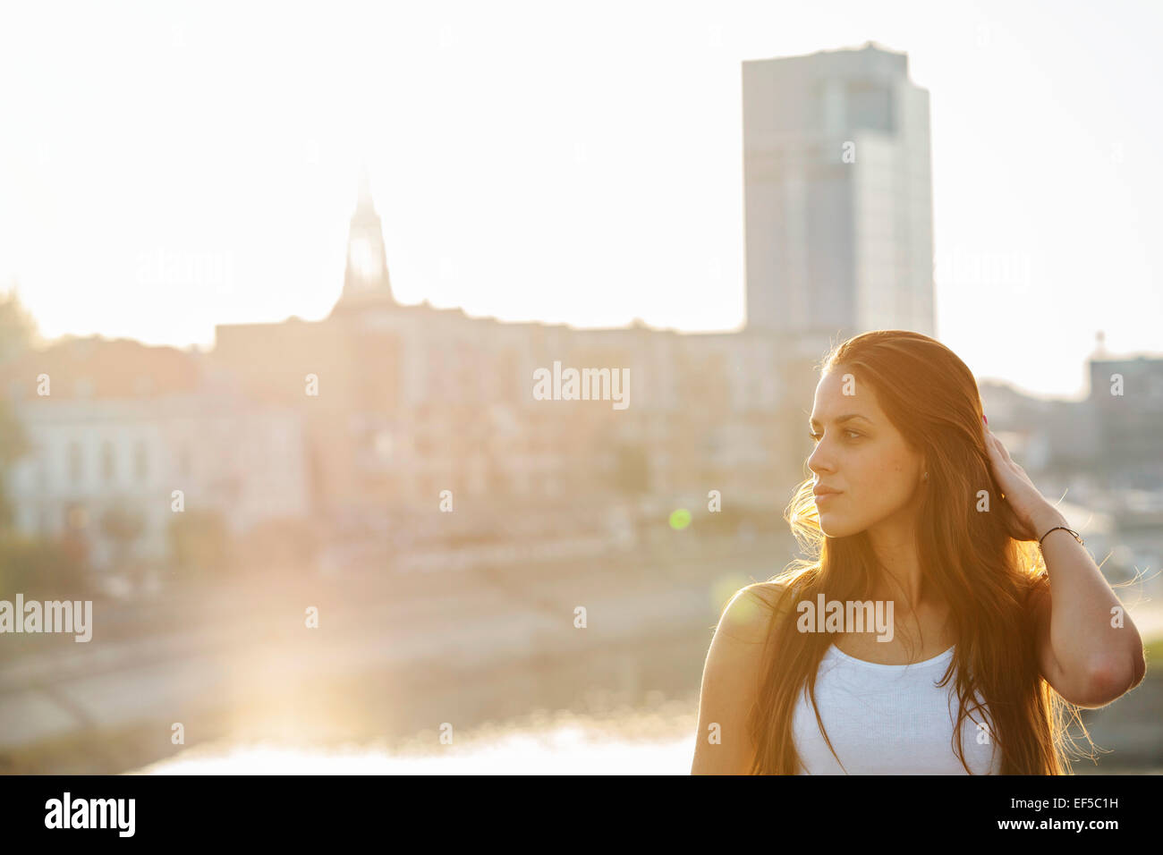 Women with long brown hair hi-res stock photography and images - Alamy