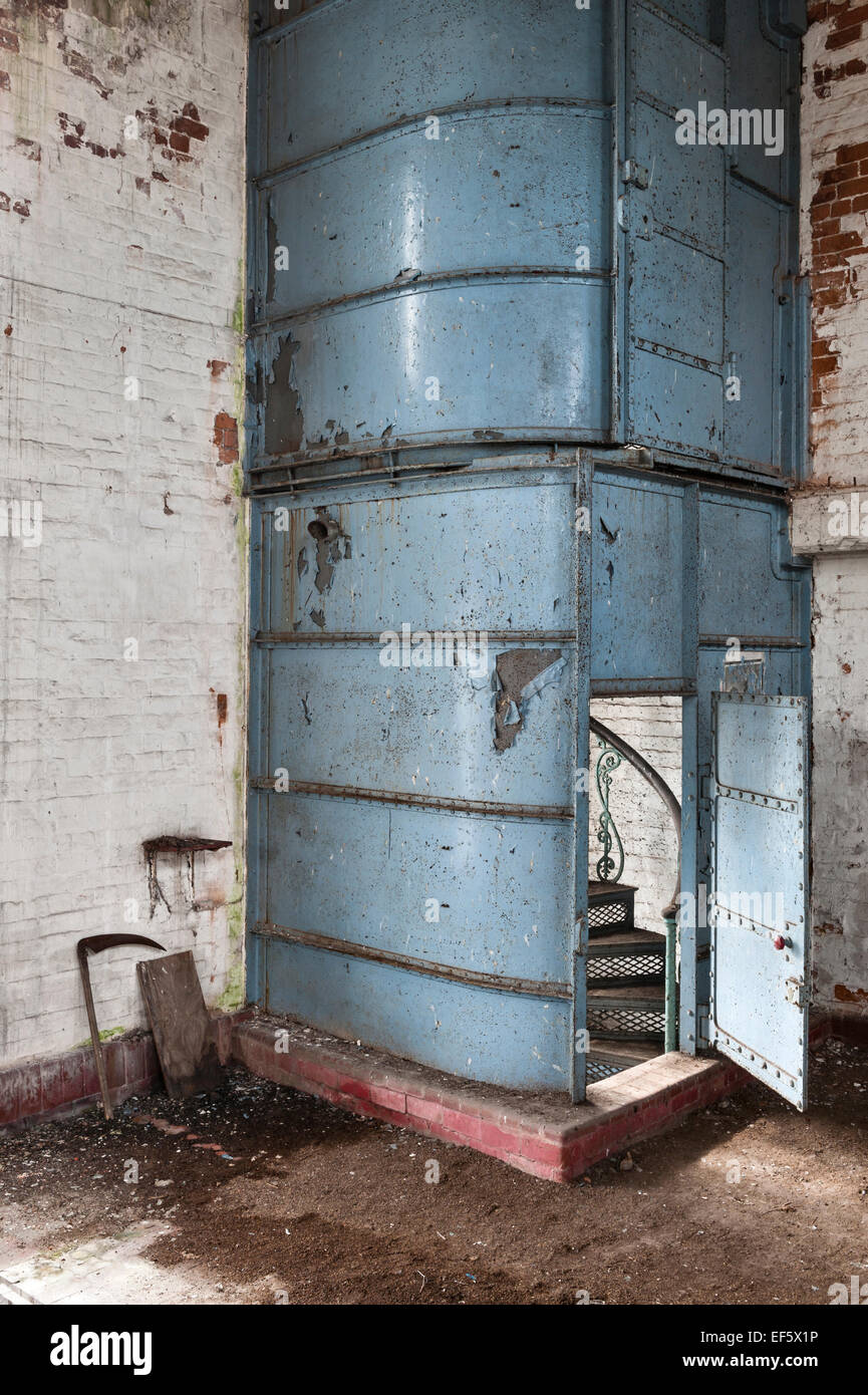 Cilcewydd Mill, Welshpool, Powys, UK. A castiron fireproof spiral