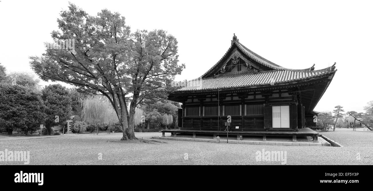 Main Hall at Sanjusangendo Buddhist temple in Kyoto, Japan Stock Photo