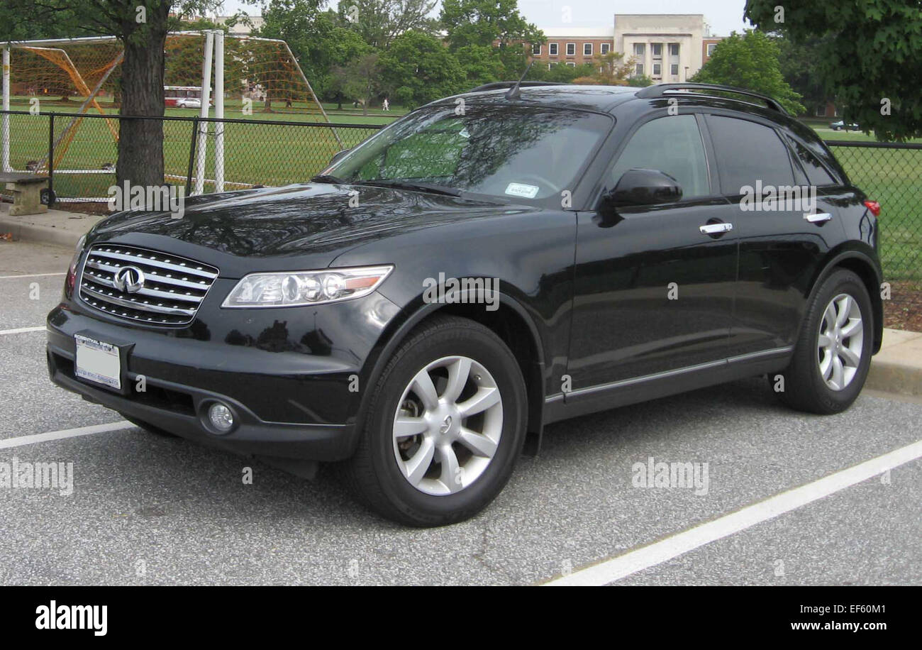 Infiniti fx35 hi-res stock photography and images - Alamy