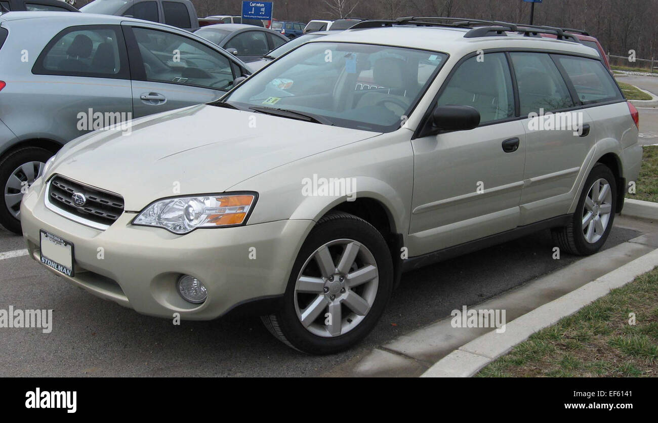 05 07 Subaru Outback 1 Stock Photo Alamy