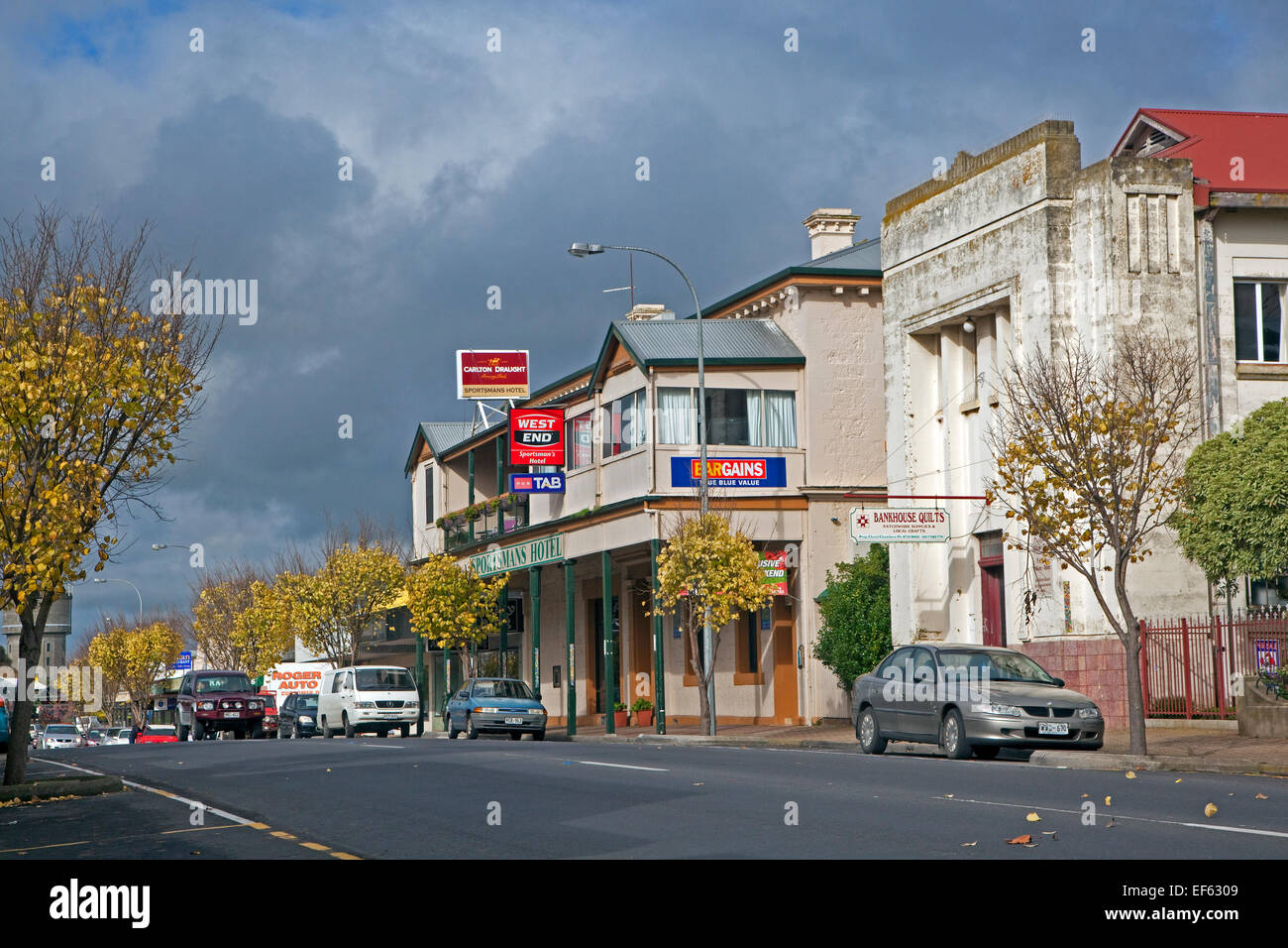 Stores and hotels in the main street of Millicent, South Australia Stock Photo Alamy