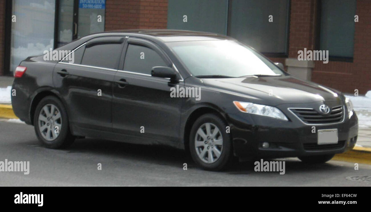 07 Toyota Camry XLE Stock Photo - Alamy