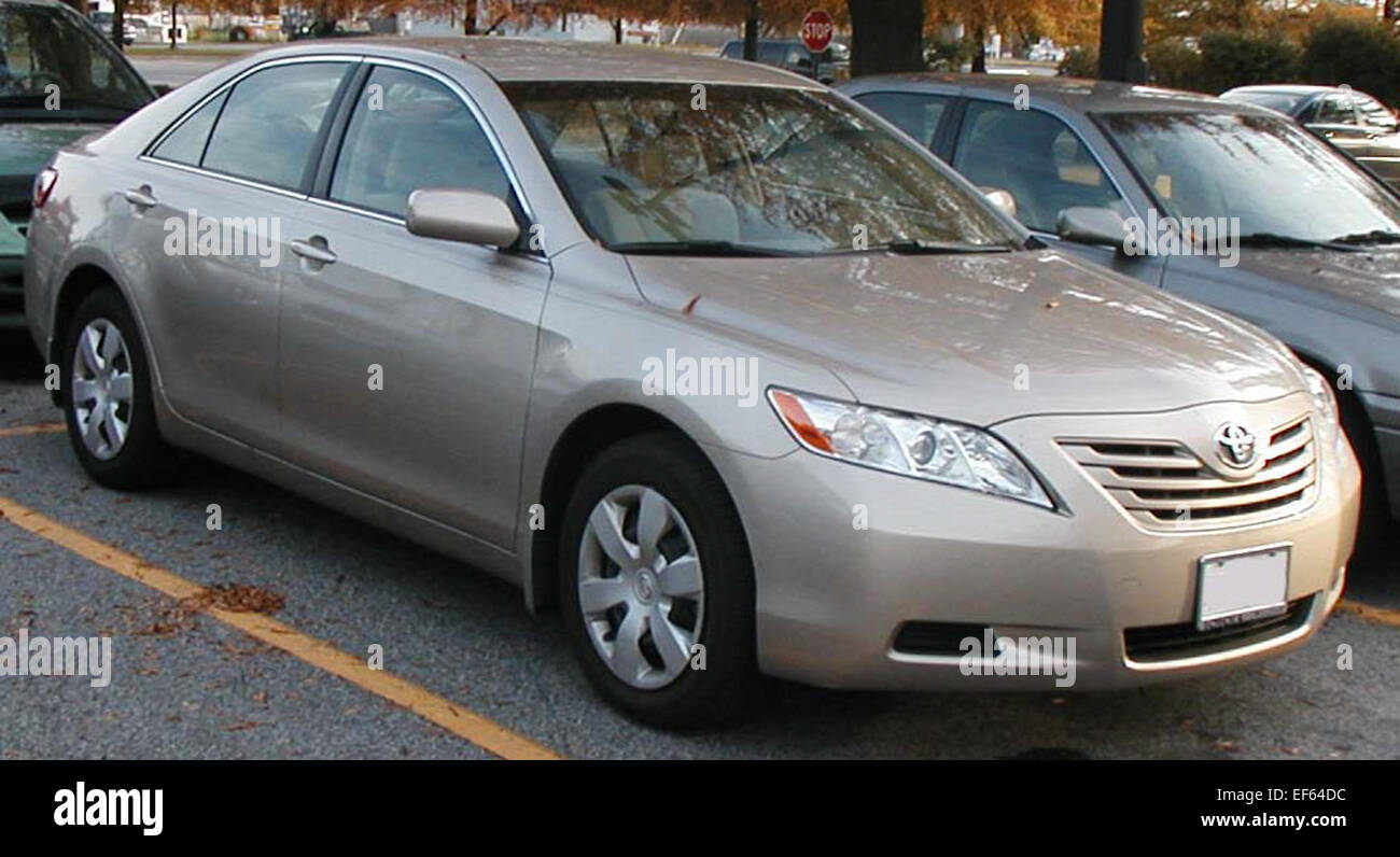 The 2007 Toyota Camry is a midsize sedan that offers reliability ...