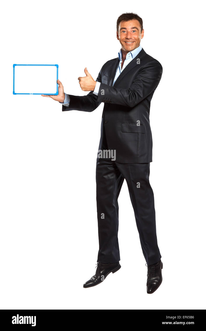 Девушка у стенки показывает смартфон. Портрет успешного ведущего. Holding show. Man showing laptop. Человек показывает ноутбук.