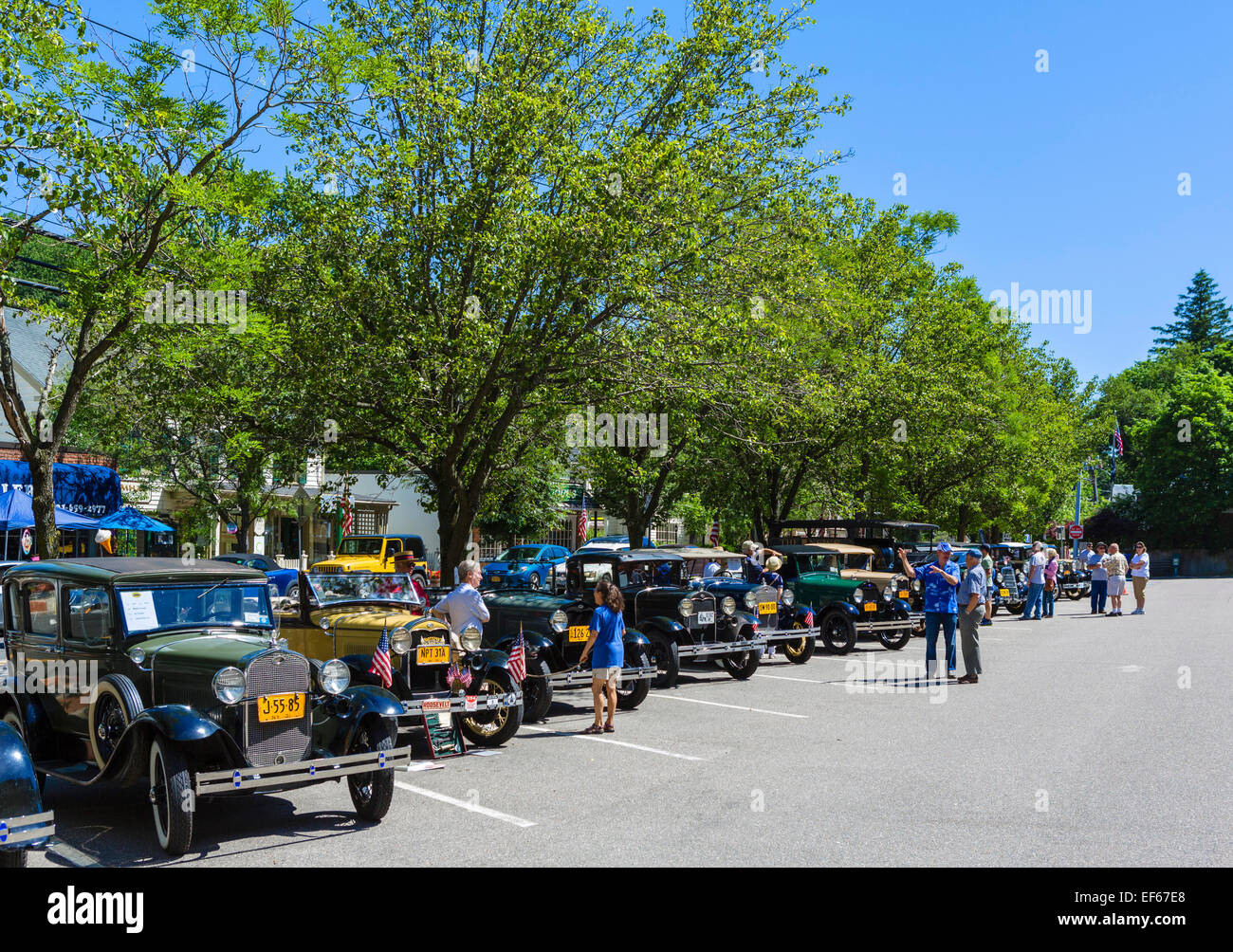Vintage car rally in Cold Spring Harbor, Huntington, Suffolk County, Long Island , NY, USA Stock Photo