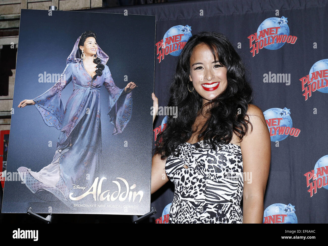 'Aladdin' actress Courtney Reed attends her own handprint ceremony at ...