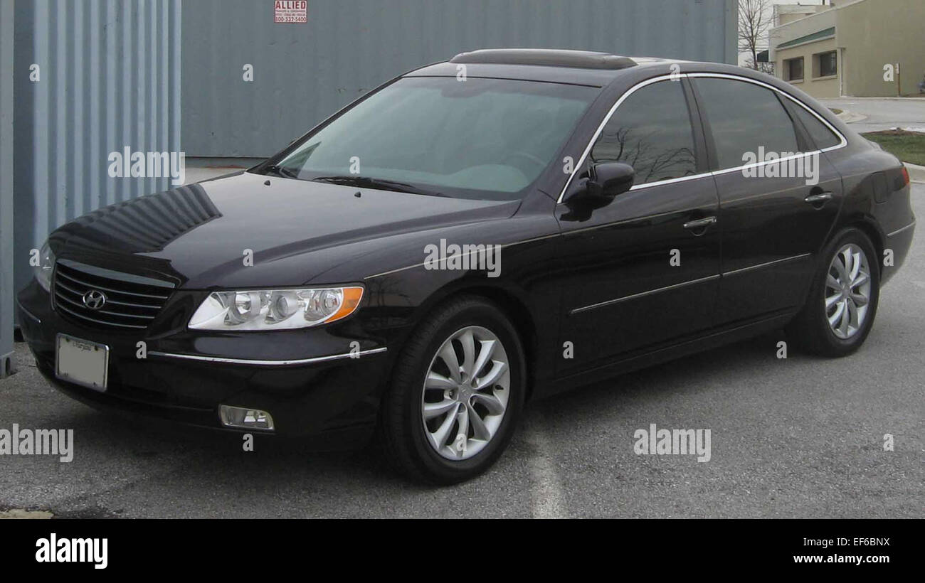 2006 07 Hyundai Azera Limited Stock Photo Alamy