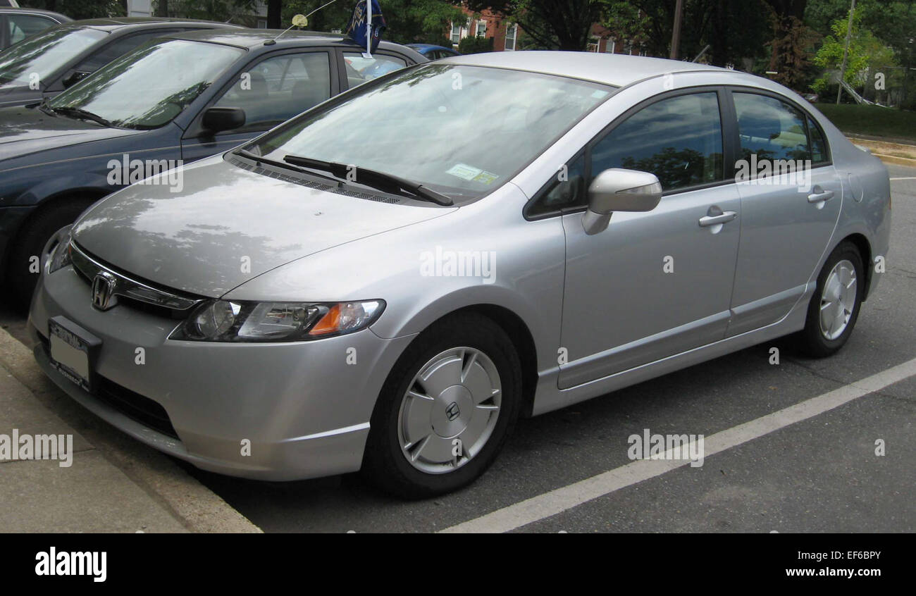 Honda civic hybrid car hi-res stock photography and images - Page 2 - Alamy