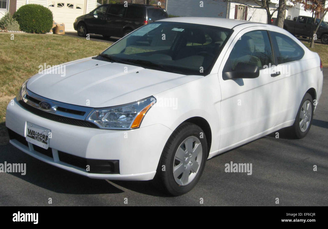 The 2008 Ford Focus S coupe is a compact car that offers efficient fuel ...