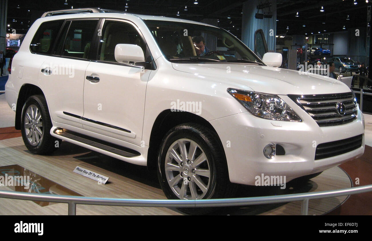 LEXUS LX570 - TOPSPEED