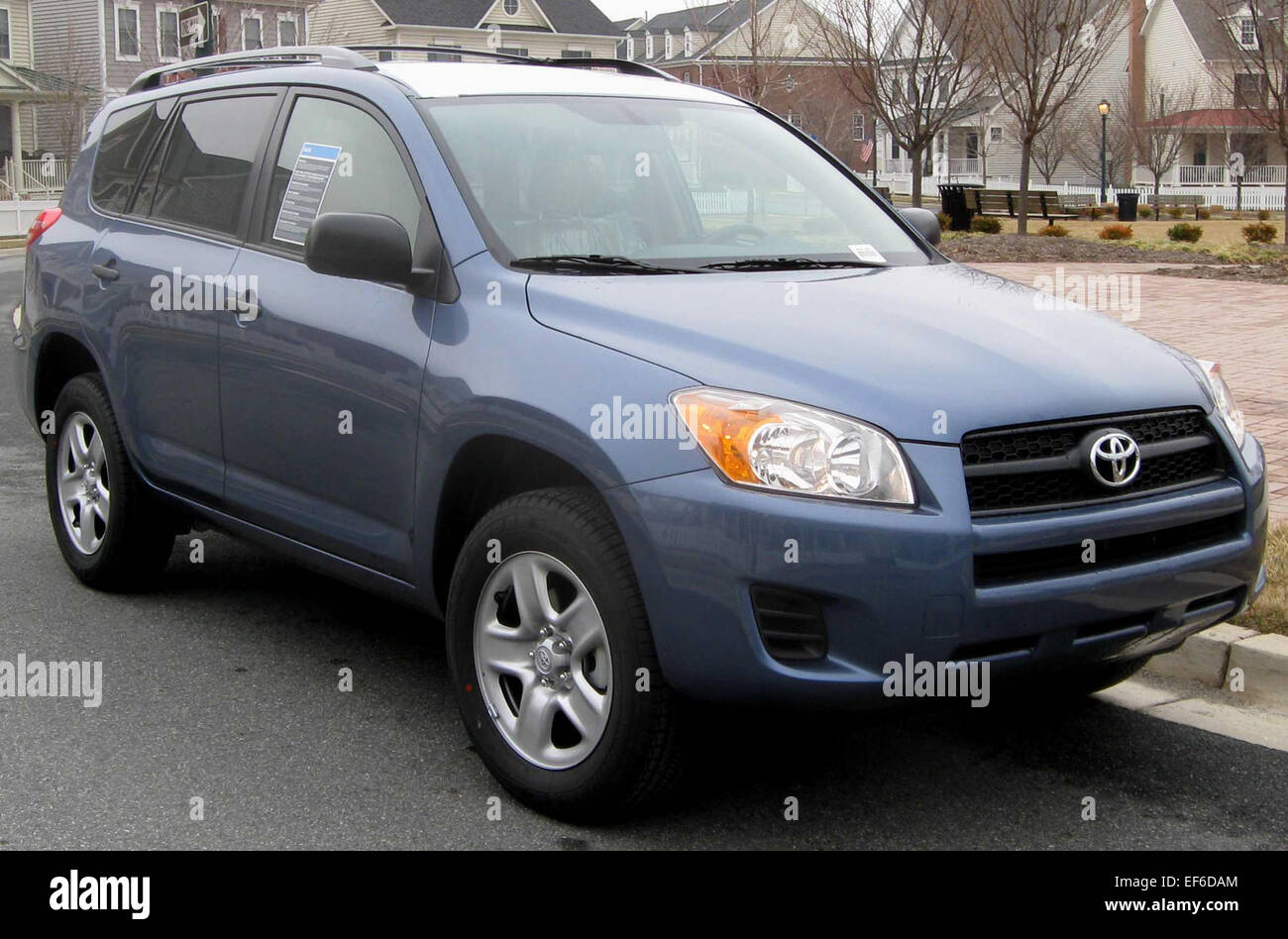 The 2009 Toyota RAV4 Base is a compact SUV offering a balanced ...