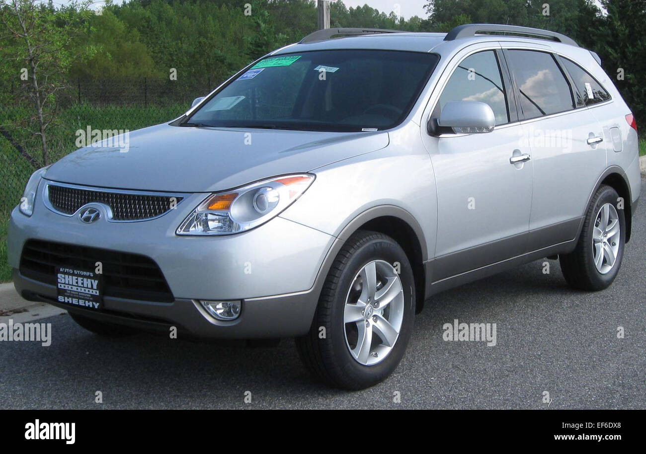 2010 Hyundai Veracruz Limited 08 26 2010 Stock Photo - Alamy