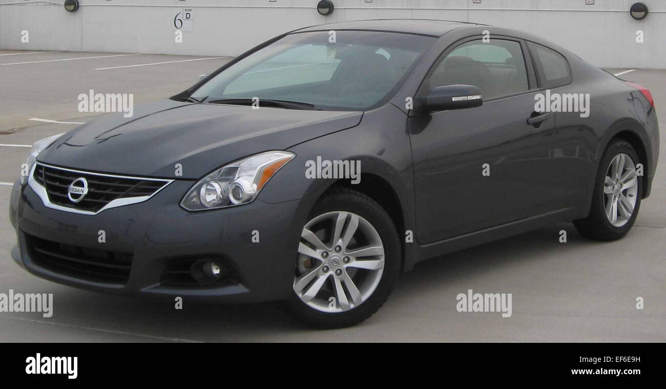 2010 Nissan Altima 2 5sl Coupe 06 04 2010 Stock Photo 78204269