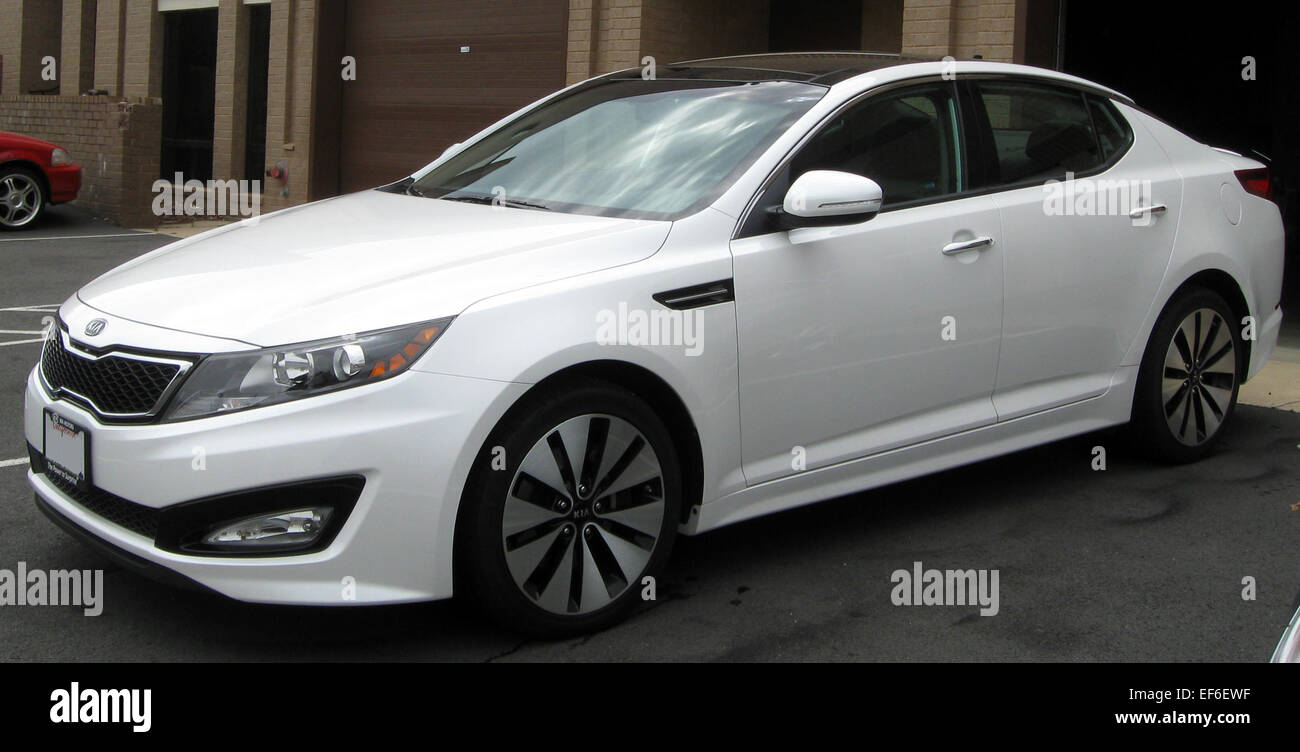 2011 Kia Optima Sx 04 18 2011 Stock Photo Alamy