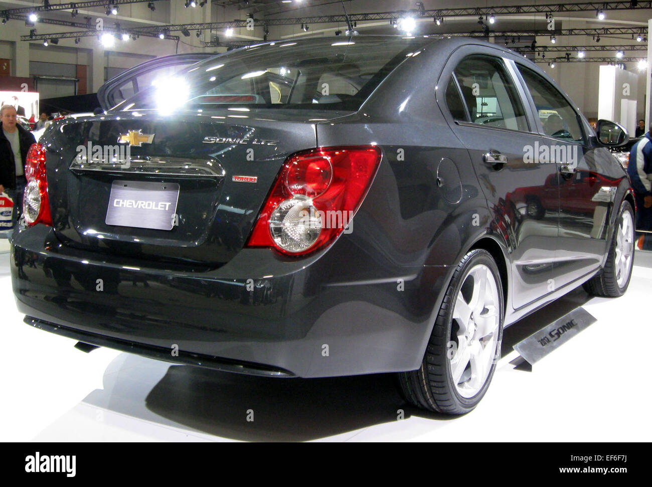 File:Chevrolet Sonic LT Sedan 2014 (14998867853).jpg - Wikimedia