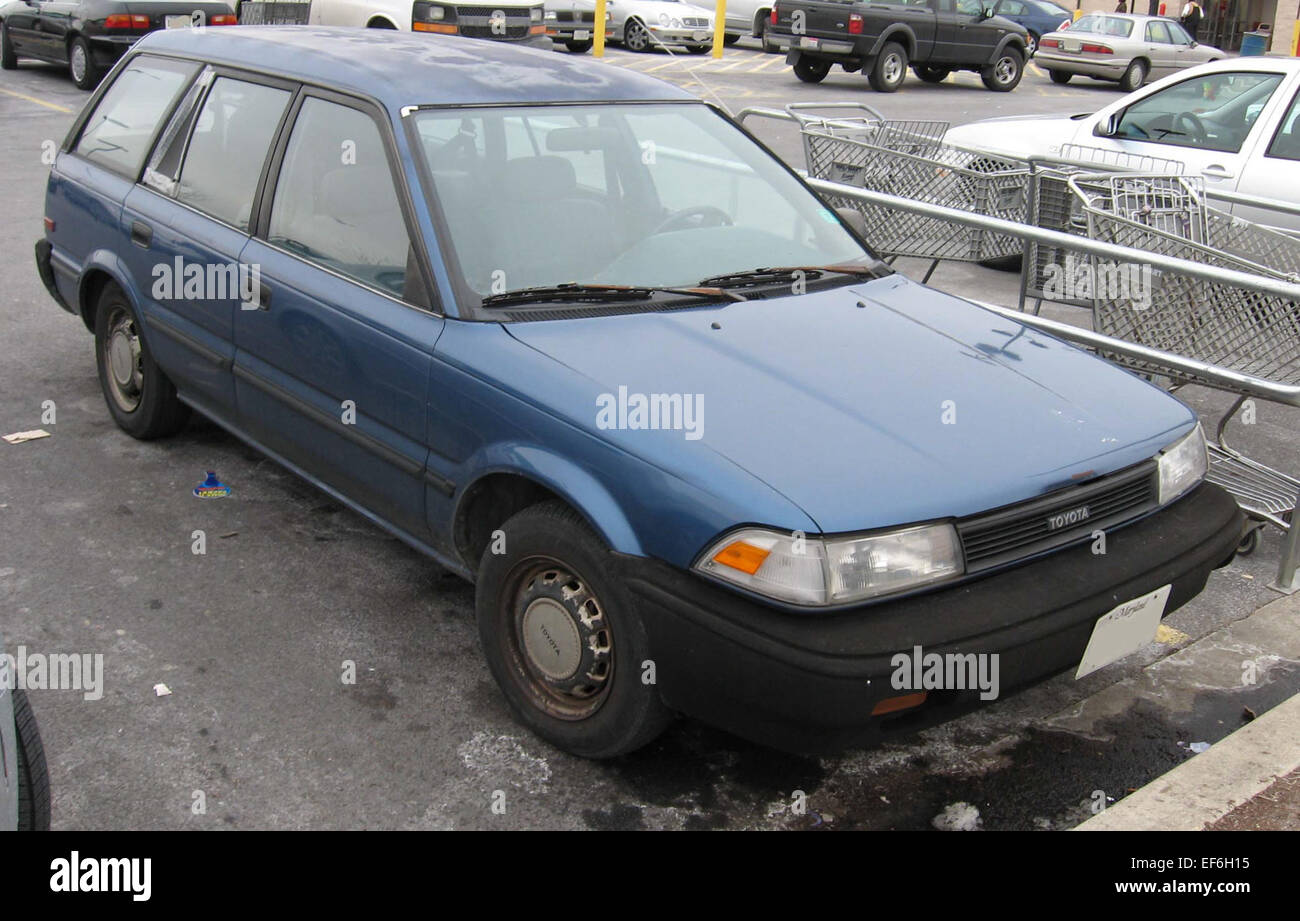 88 92 Toyota Corolla Wagon Stock Photo Alamy