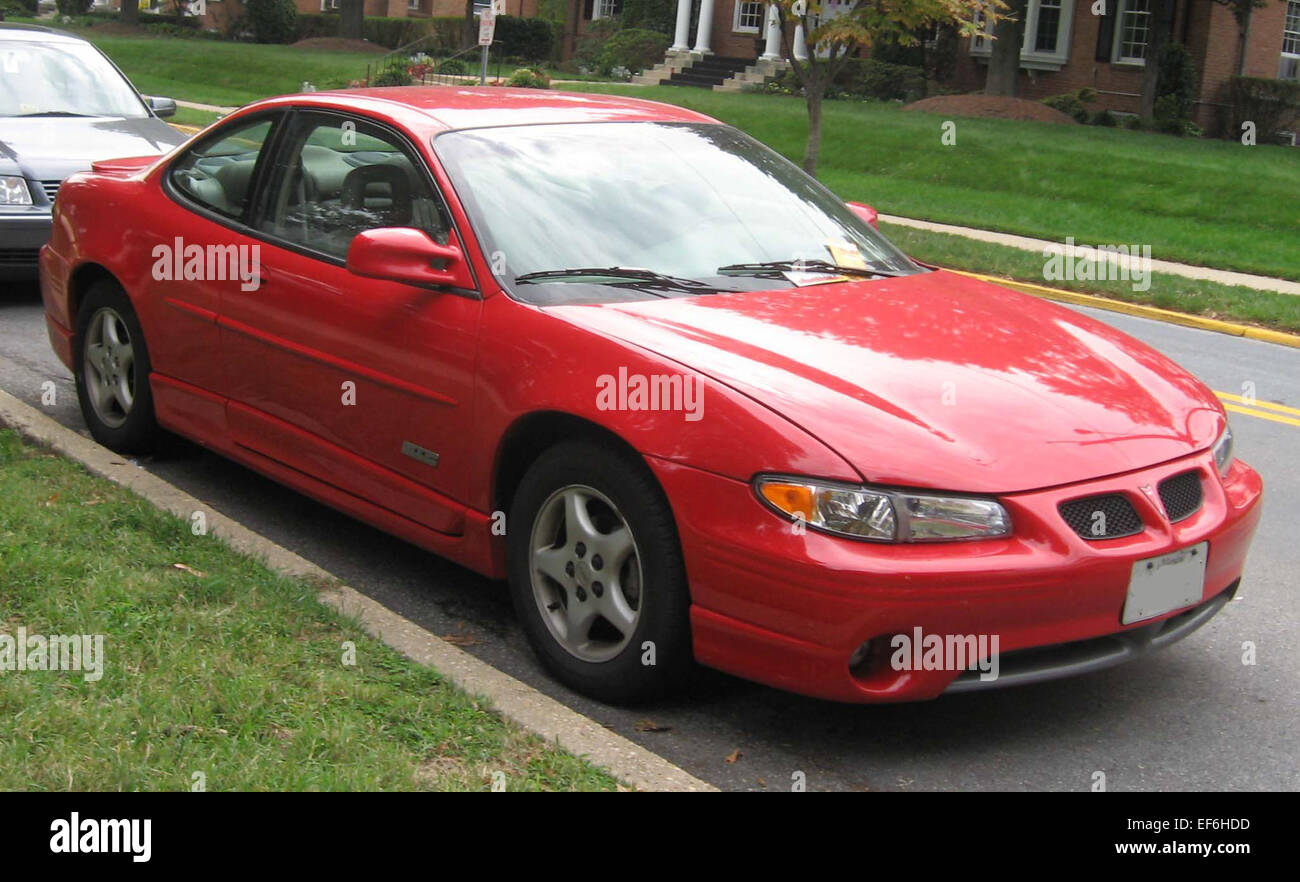 97 03 Pontiac Grand Prix Gtp Coupe Stock Photo Alamy