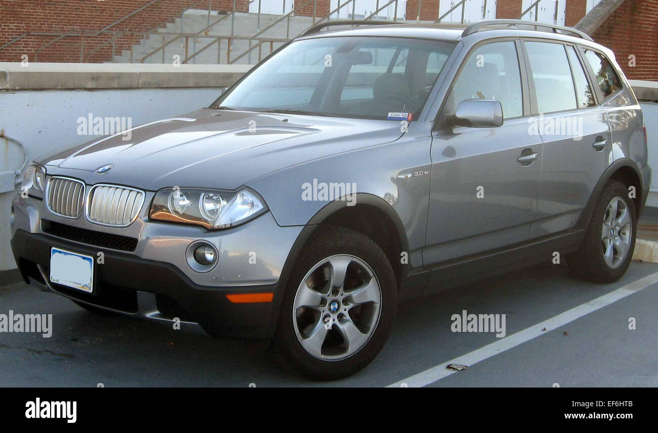 Bmw z4 3 0si coupe hi-res stock photography and images - Alamy Bmw z4 3 0si coupe hi-res stock photography and images - Alamy