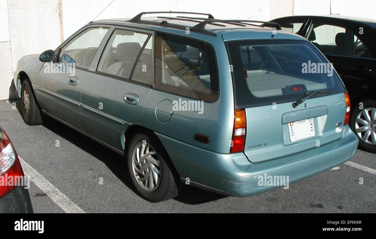 Ford Escort Wagon Stock Photo Alamy