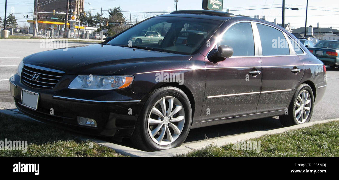 The Hyundai Azera is a full-size sedan produced from 2006 to 2017 ...