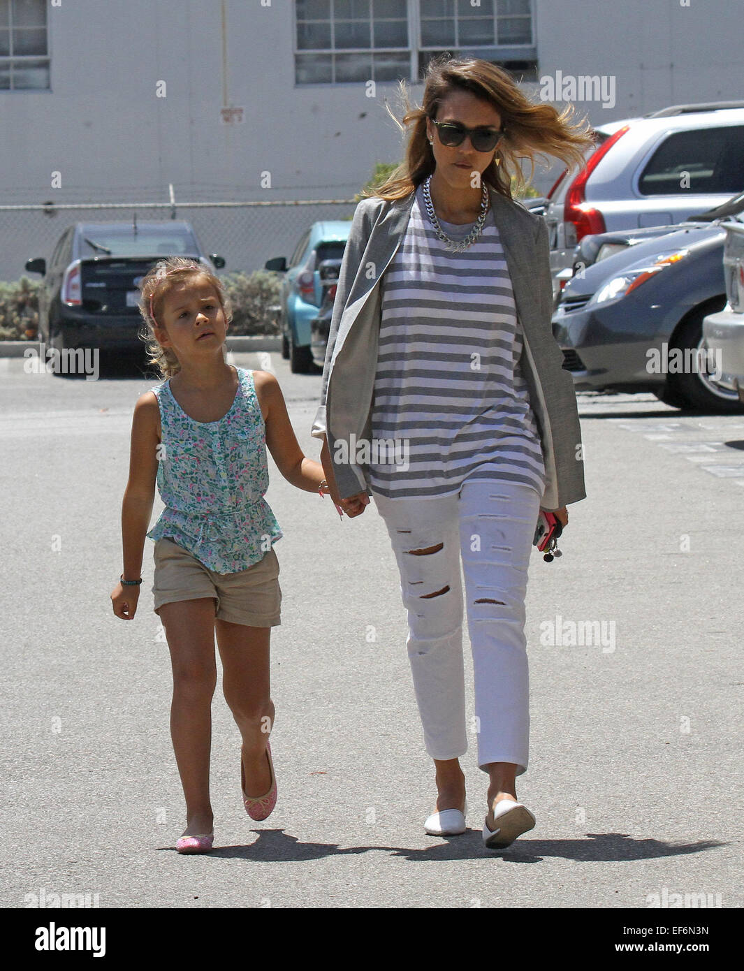 Jessica Alba spotted at Mrs. Winston's Green Grocery with her daughter