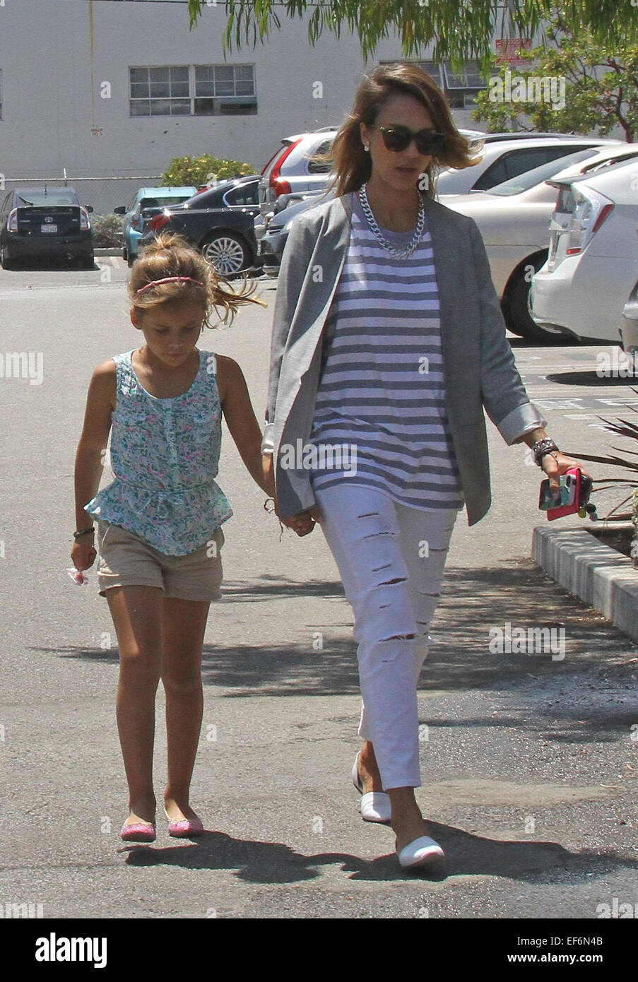 Jessica Alba spotted at Mrs. Winston's Green Grocery with her daughter