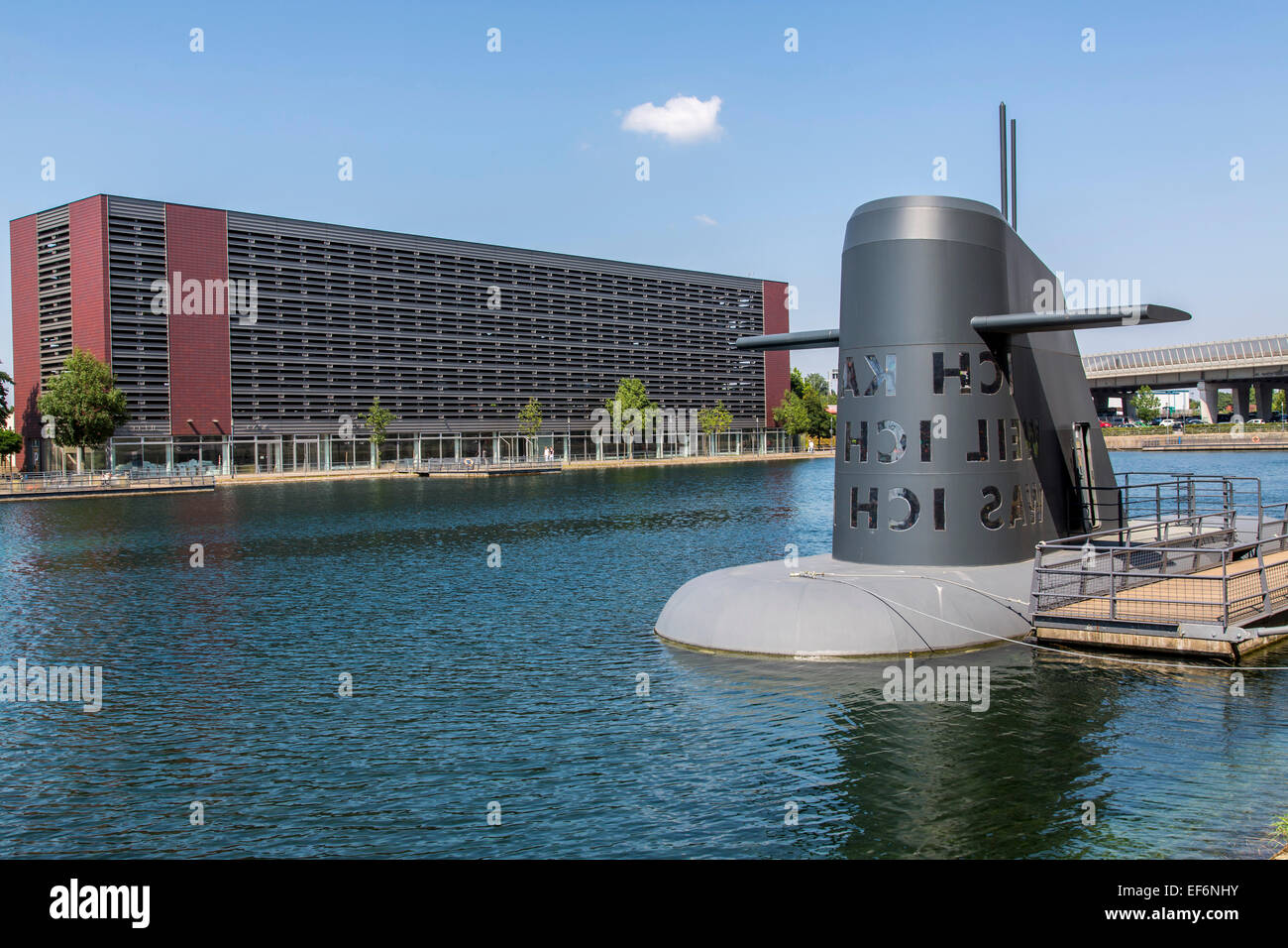Piece of art, sculpture, a submarine in the inner harbor of Duisburg, at Kunstmuseum Küppersmühle Stock Photo