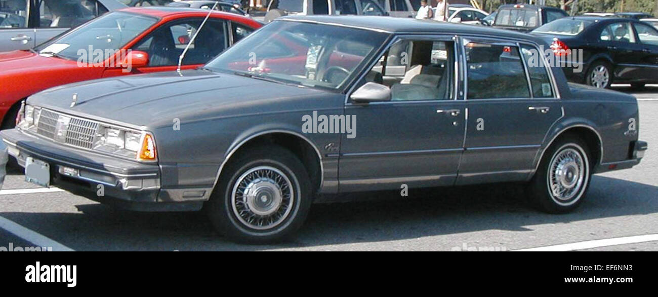 Oldsmobile 98 hi-res stock photography and images - Alamy