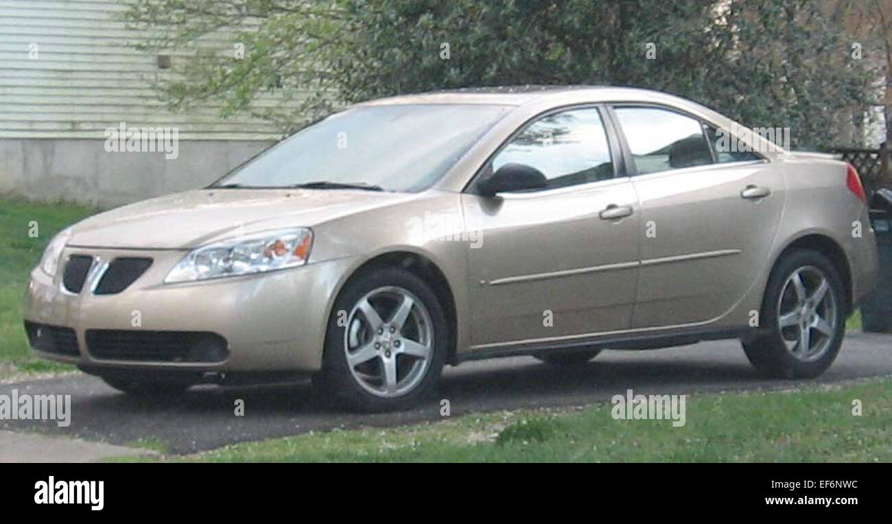 Pontiac g6 sedan hi-res stock photography and images - Alamy