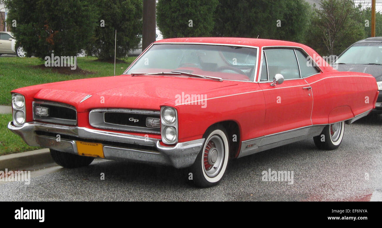 Pontiac Grand Prix 11 25 2009 Stock Photo Alamy