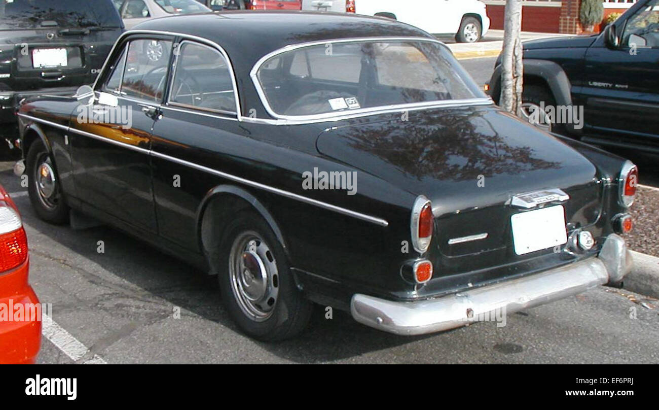 SPOT-ON VOLVO 122S ボルボ 箱付属 42 アイルランド イニレ Volvo 122 Amazon Seat Installation - YouTube