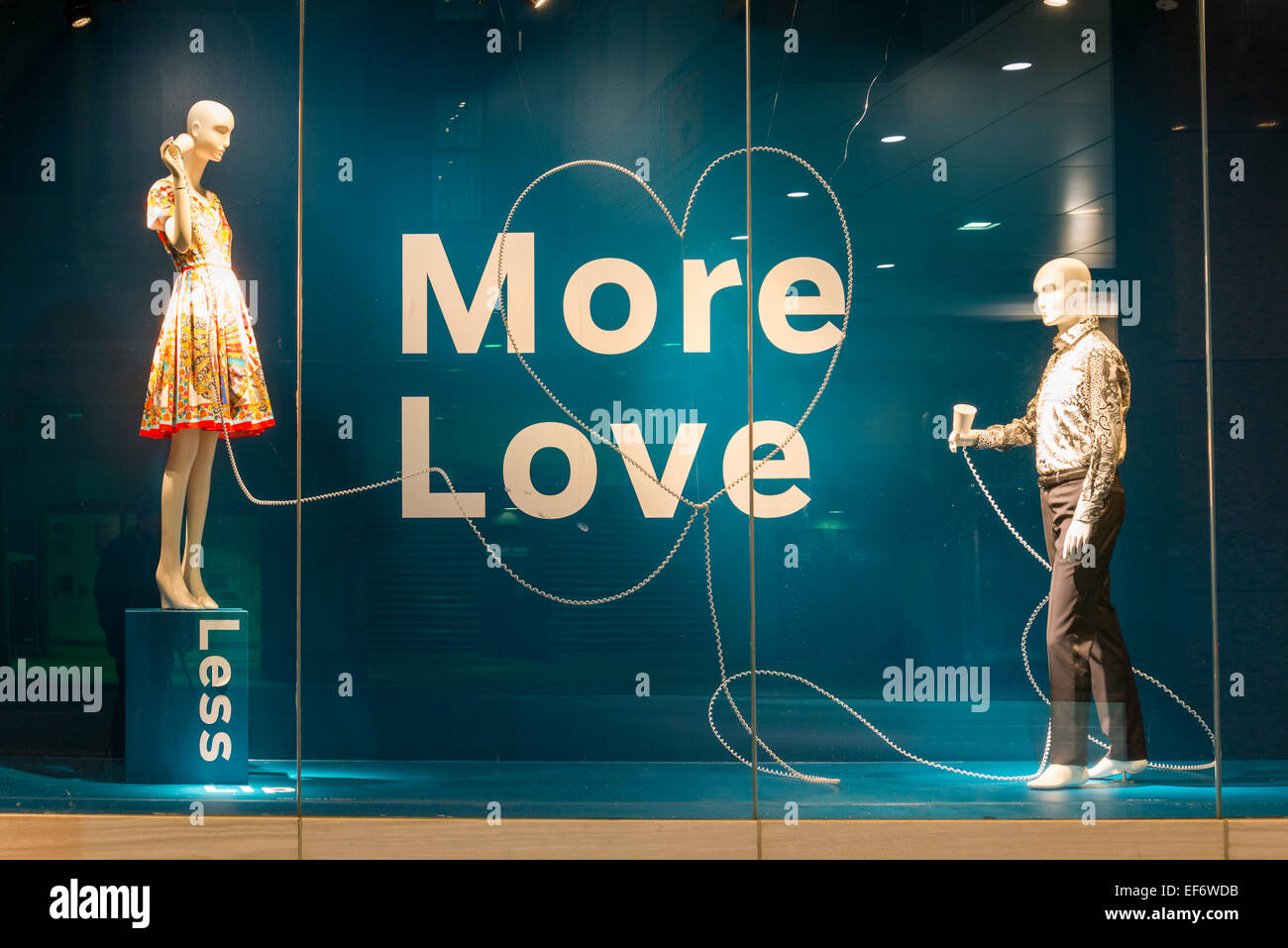 Department store window display hires stock photography and images Alamy