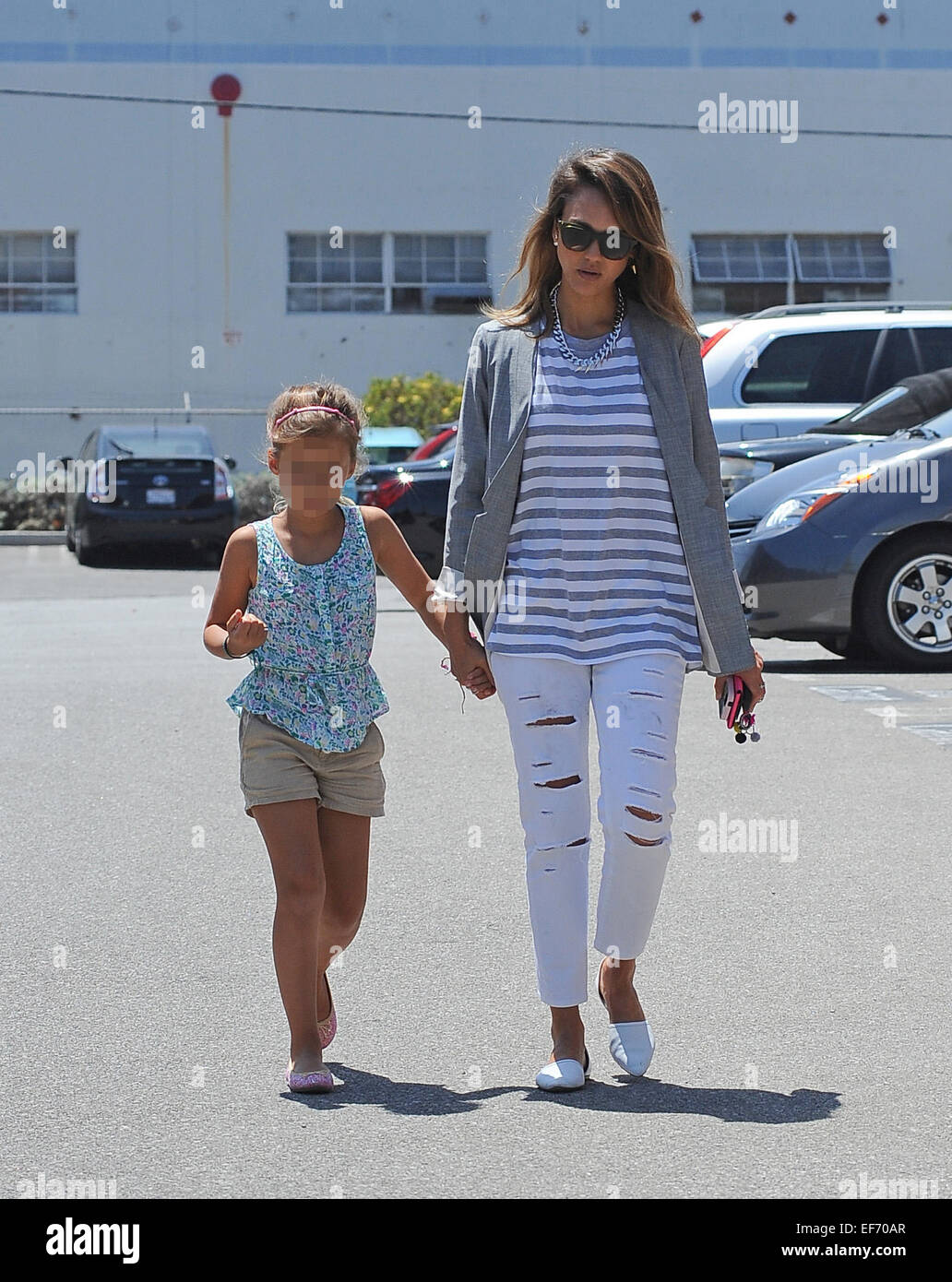 Jessica Alba spotted at Mrs. Winston's Green Grocery with her daughter