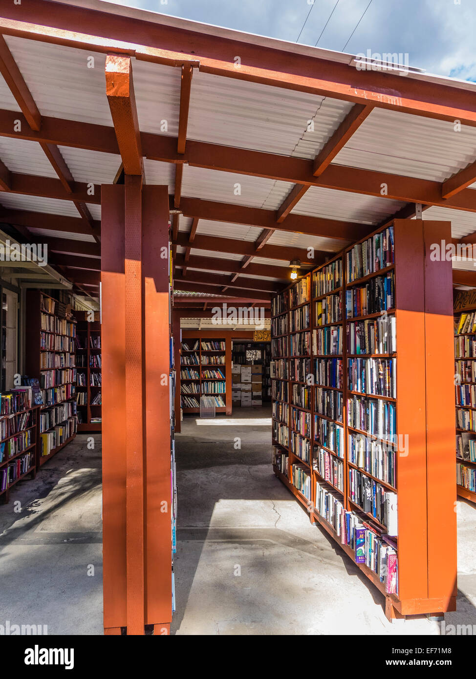 Bookstore outside hires stock photography and images Alamy