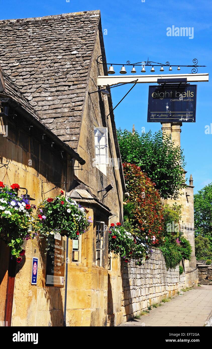 The Eight Bells Inn, Chipping Campden, The Cotswolds, Gloucestershire, England, UK, Western Europe. Stock Photo