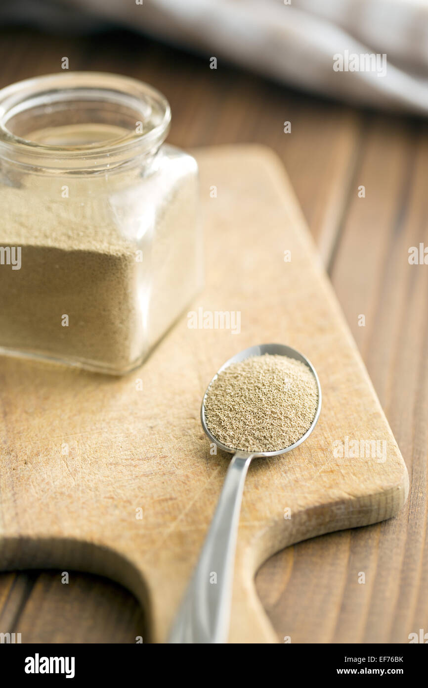 the dry yeast in spoon Stock Photo