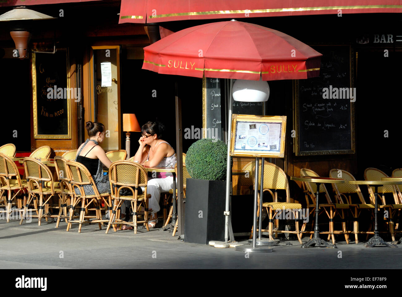 France Cafe Outside Hi Res Stock Photography And Images Alamy