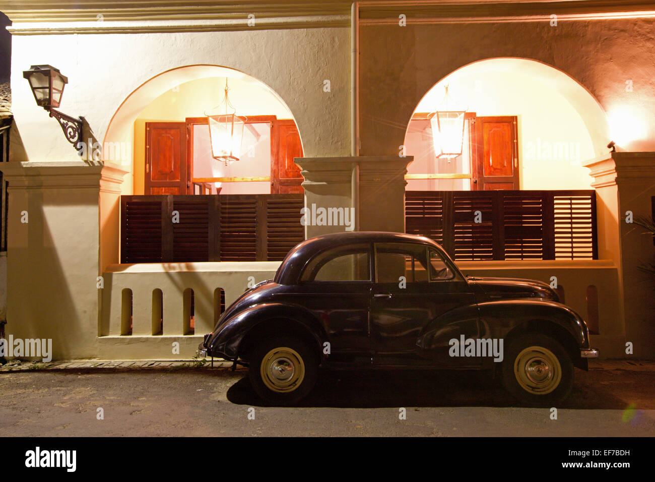 COLONIAL CAR AND BUILDING IN GALLE FORT AT NIGHT Stock Photo Alamy