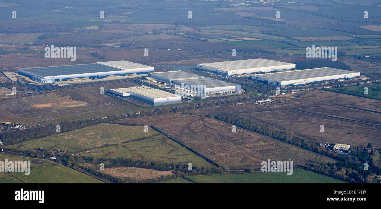 Distribution warehouse uk hi-res stock photography and images - Alamy