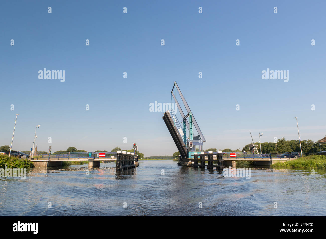 Open bridge hi-res stock photography and images - Alamy
