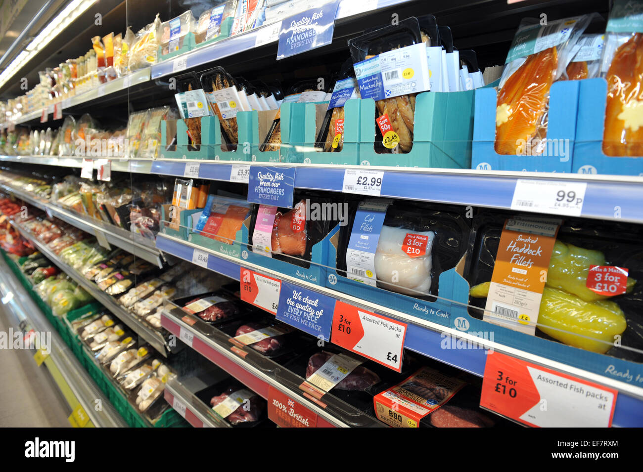 Fresh fish vacuum packed on a supermarket shelf Stock Photo 78233756