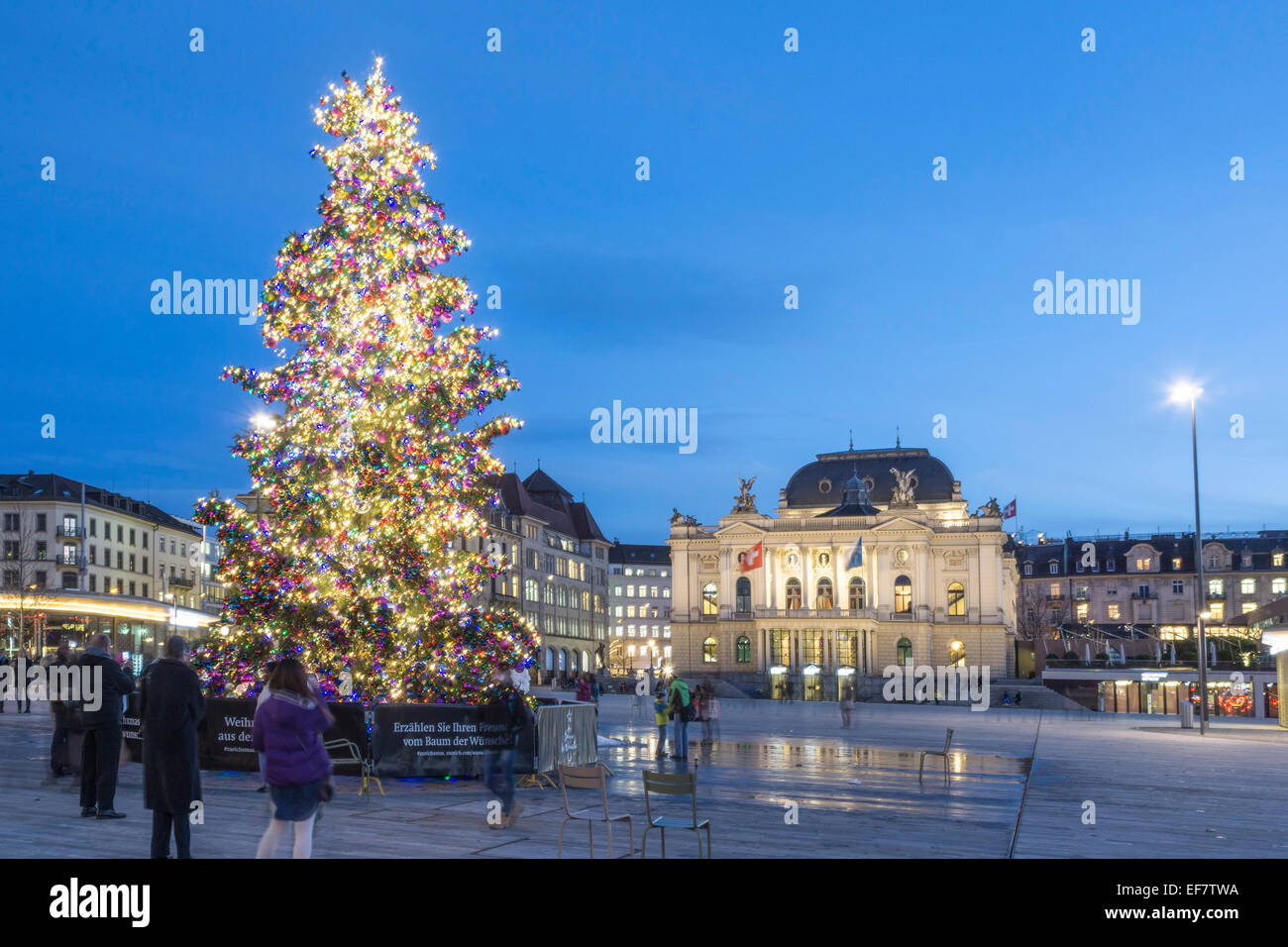 Christmas Tree, Sechselaeuten Square, Opera House, Zurich, Switzerland Stock Photo Alamy